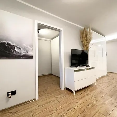 アパート Marina ヘル